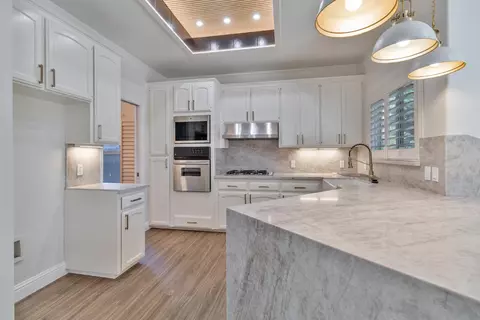 Kitchen - 467 S Maple Dr, Reedley, CA 93654 photo 3 of 6