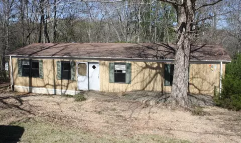 506 Commanche Dr, Opelika, AL 36804 photo 1
