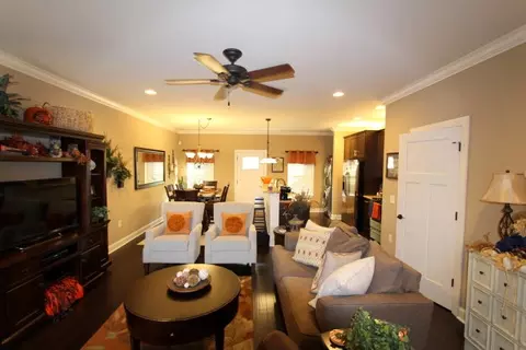 377 White St #E, Auburn, AL 36830 photo 4