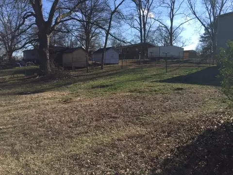 124 E 18th St, Lanett, AL 36863 photo 22