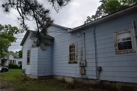 1646 River, Valley, AL 36854 photo 3