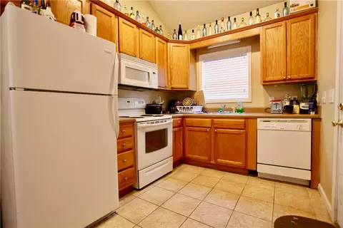 403 Jack Hampton Dr, Auburn, AL 36830 photo 3