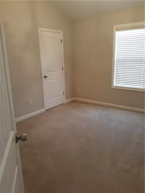 2401 19th Pl, Valley, AL 36854 photo 15