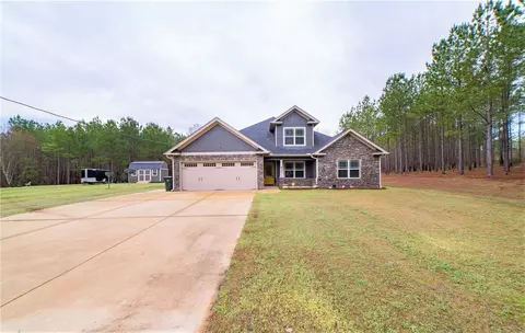 931 Greenburt Rd, Seale, AL 36875 photo 1