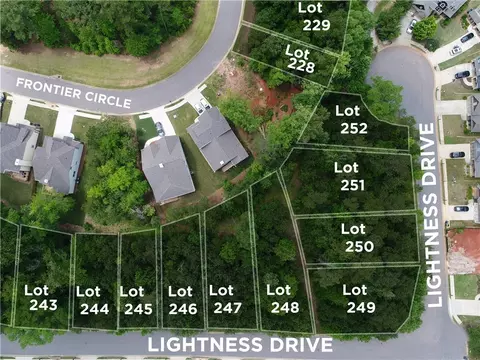 433 Lightness Dr, Auburn, AL 36832 photo 4