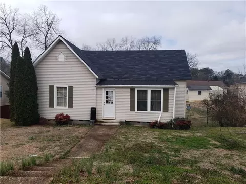 413 Bailey St, Valley, AL 36854 photo 2