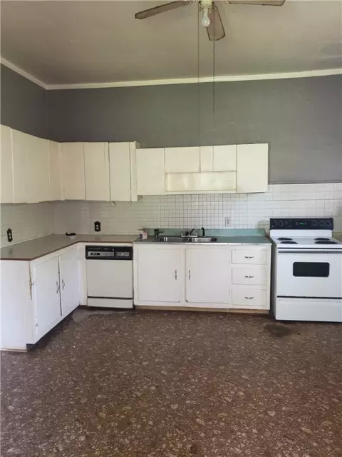 413 Bailey St, Valley, AL 36854 photo 3