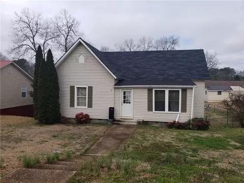 413 Bailey St, Valley, AL 36854 photo 1