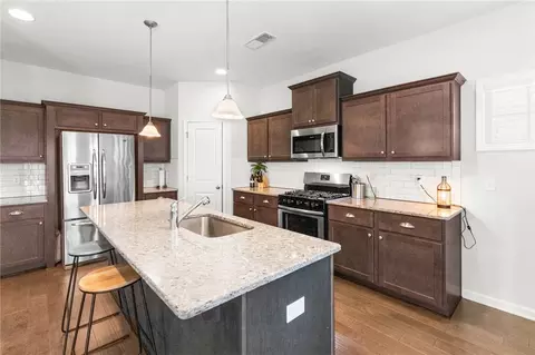 906 Dunkirk Cir, Auburn, AL 36832 photo 9