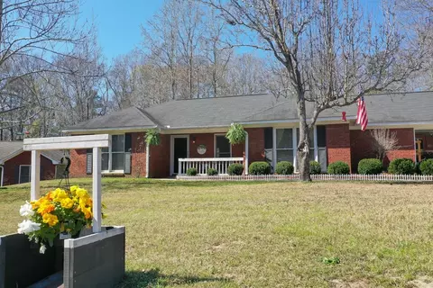 76 Windsor Pl, Smith Station, AL 36877 photo 4