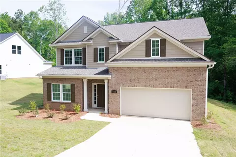 104 Cottage Ct, Opelika, AL 36801