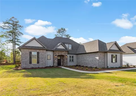 2100 Gareth St, Opelika, AL 36801