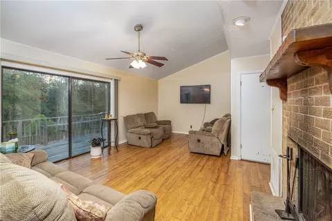 1007 Bluewater Ct, Tuskegee, AL 36083 photo 13