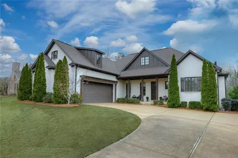 1517 Beam Ct, Auburn, AL 36830