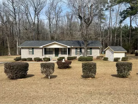 309 Old 280 Rd, Camp Hill, AL 36850