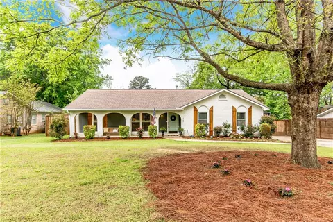 1404 Azalea Dr, Auburn, AL 36830