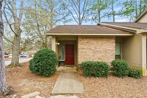 1016 Stonegate Dr #E, Auburn, AL 36832 photo 1