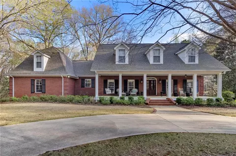 2391 Rockdell Ln, Auburn, AL 36830