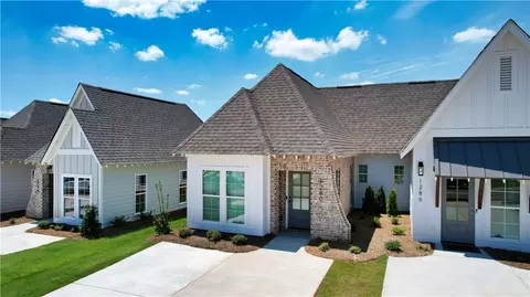 1280 Hidden Den Trl, Opelika, AL 36801