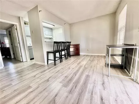 148 E University Dr #B106, Auburn, AL 36832