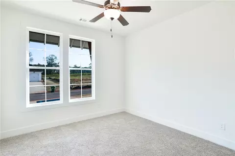 1004 Crossing Ct E, Valley, AL 36854 photo 16