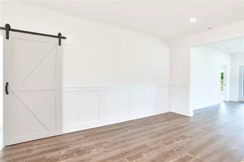 1004 Crossing Ct E, Valley, AL 36854 photo 10