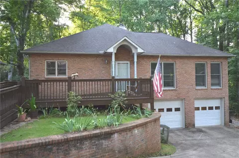 1359 Burke Ln, Auburn, AL 36830