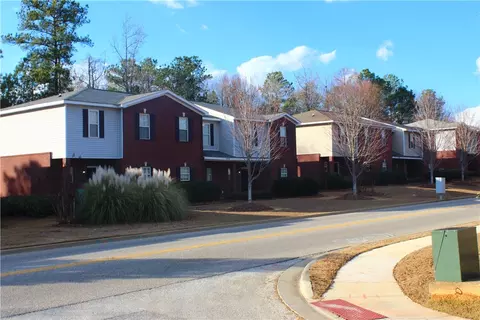 1424 S Donahue Dr #A, Auburn, AL 36830
