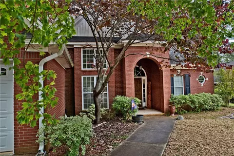 3684 Hawthorne Ct, Auburn, AL 36830