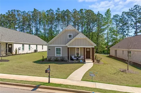 1944 Armistead Ln, Auburn, AL 36830