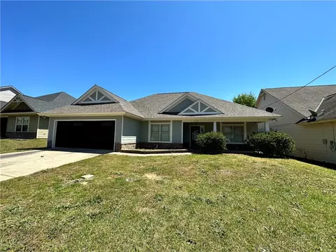 275 Lee Road 2170, Phenix City, AL 36870