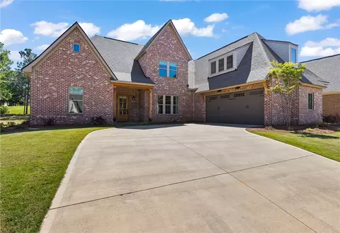 1961 Yarbrough Farms Blvd, Auburn, AL 36832