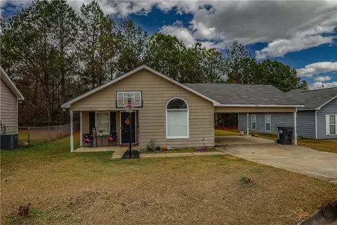 268 Mill Pond Dr, Phenix City, AL 36870