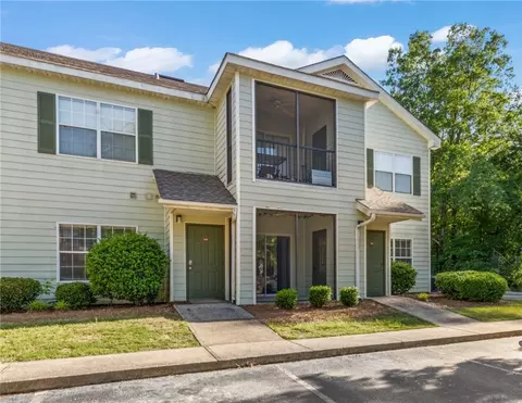 447 W Longleaf Dr #1410, Auburn, AL 36830