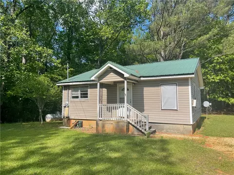 4228 Whaley Ferry Rd, Alexander City, AL 35010