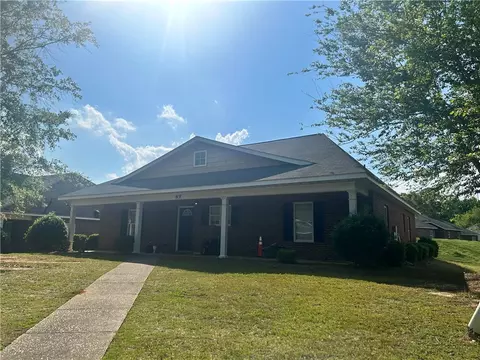 802 W Longleaf Dr #69, Auburn, AL 36832