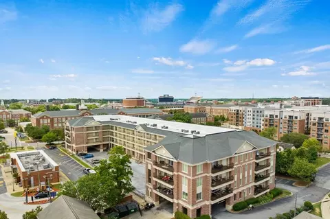 234 W Magnolia Ave #110, Auburn, AL 36830