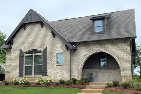 1710 Creekside Ln, Auburn, AL 36830
