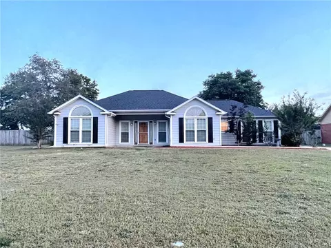 87 Lee Road 556, Phenix City, AL 36867