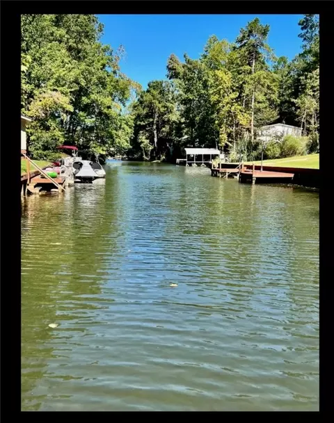 478 Driftwood Dr, Jacksons Gap, AL 36861