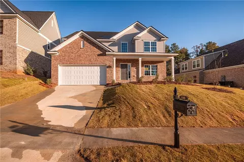 1186 Stillhunt Ln, Auburn, AL 36832