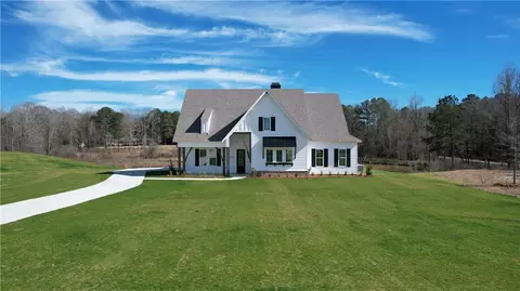 4003 Blackberry Ln, Auburn, AL 36830