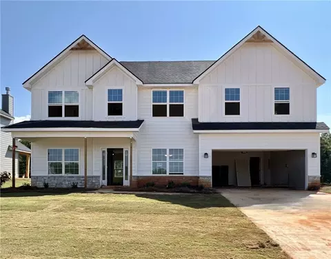 742 Tiger Trl, Opelika, AL 36804