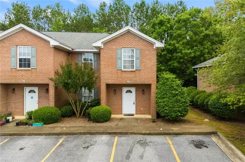 1477 N Donahue Dr #1009, Auburn, AL 36830