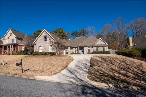 714 Madeline Ln, Auburn, AL 36832