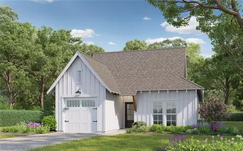 796 Village Dr, Opelika, AL 36801