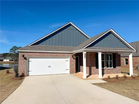 2529 Farmville Lakes Dr, Auburn, AL 36830