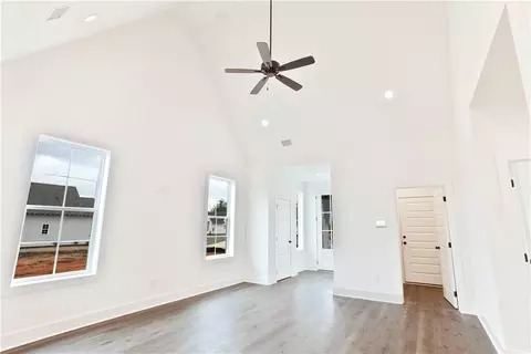 1008 Crossing Ct E, Valley, AL 36854 photo 9