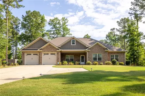 453 Lee Road 320, Smiths Station, AL 36877