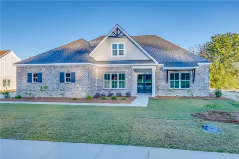 2816 Rainmaker Run Dr, Auburn, AL 36832